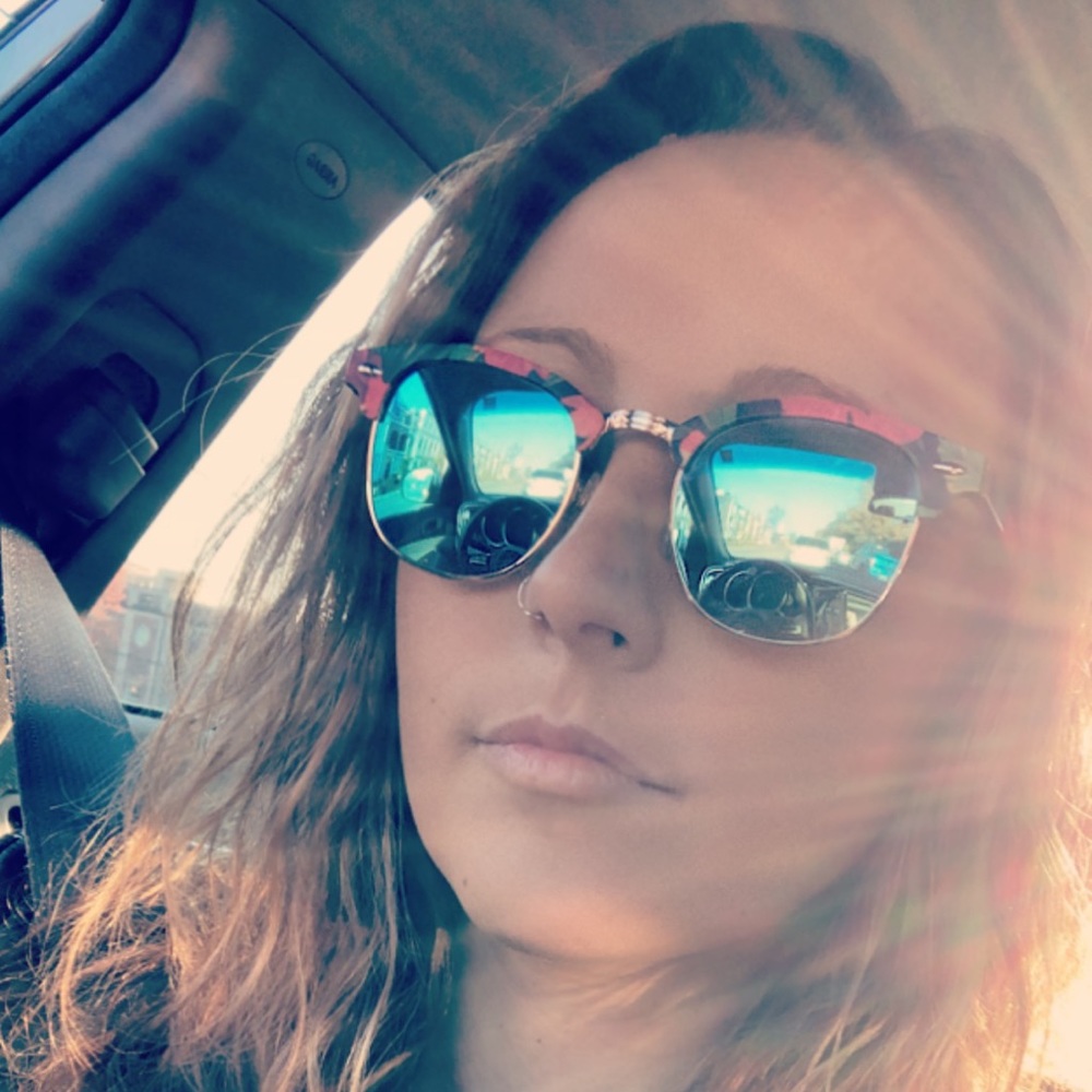 Meet your Posher, Candice